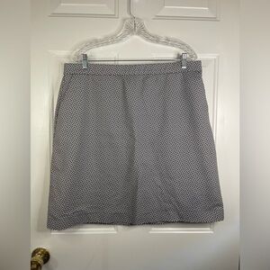 Chadwick of Boston geometric, black and white skirt with‎ pockets.